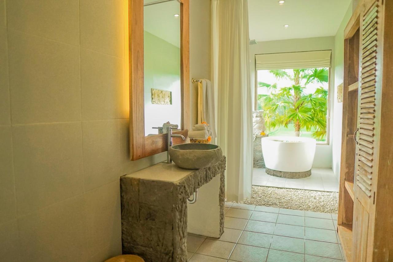 The Nenggala Suite テガララン エクステリア 写真