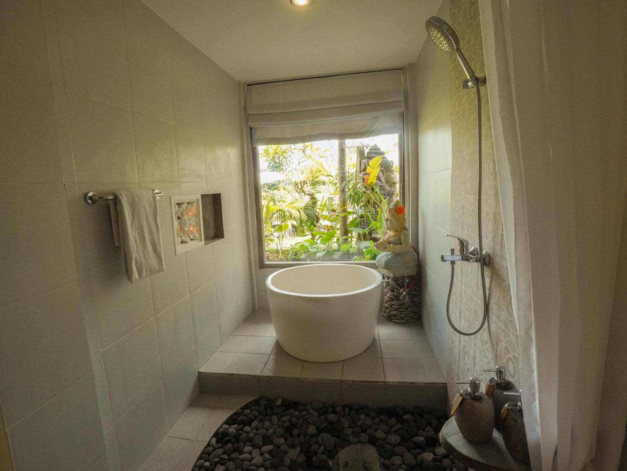 The Nenggala Suite テガララン エクステリア 写真